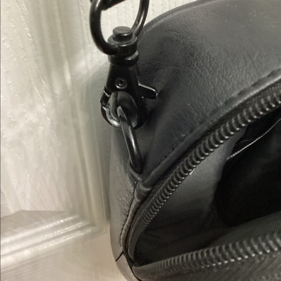 Black Leather Classic Logic Small Camera Case - Picture 10 of 10